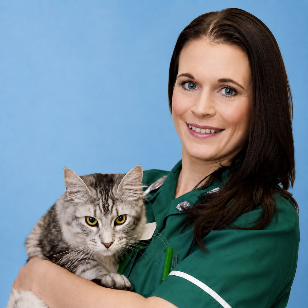 Naomi, founder of MyVetNurse and Registered Veterinary Nurse